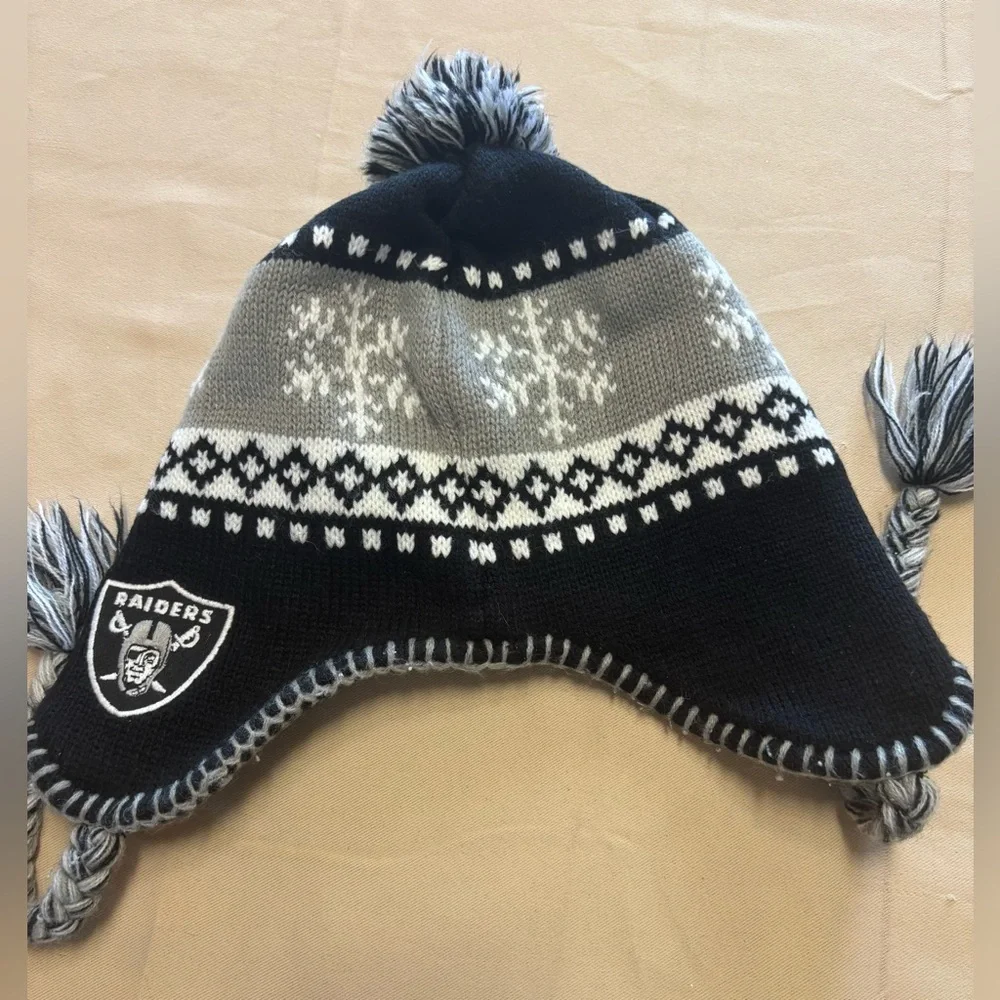 Team Apparel used raiders